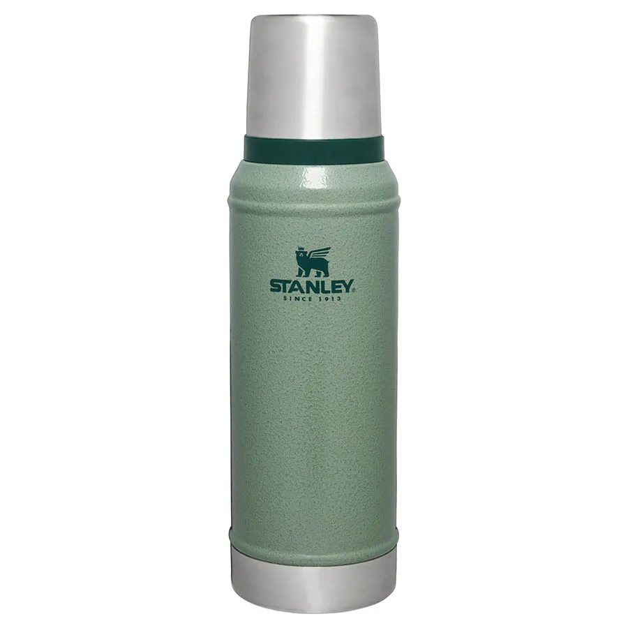 Stanley Classic Legendary Bottle 2.0 QT Green — New listing photo
