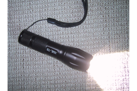 P2 XML-T6 1200 Lumen 10W Zooming LED Tactical Flashlight