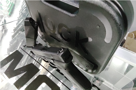 Glock G22 Semi Auto .40 S&w 4.5